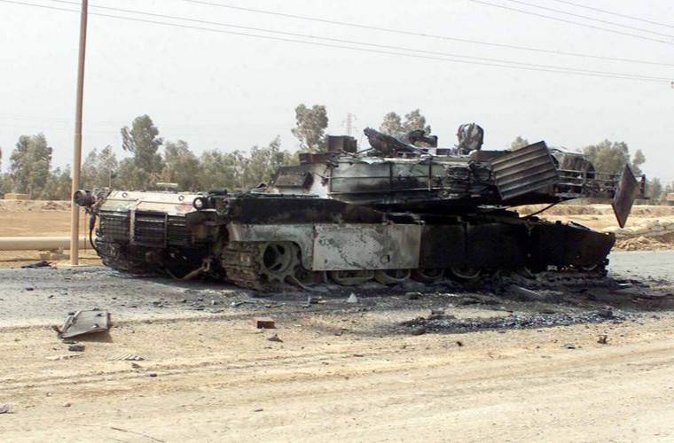 Dang long sieu tang M1 Abrams bi ban chay ngun ngut-Hinh-12
