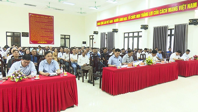 Cu tri de nghi khong xay san bay thu 2 Ha Noi o Thuong Tin