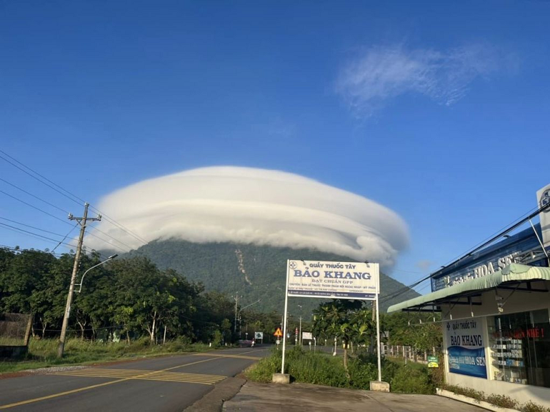 Giai ma vat the la giong “dia bay” xuat hien tren bau troi Nga-Hinh-4