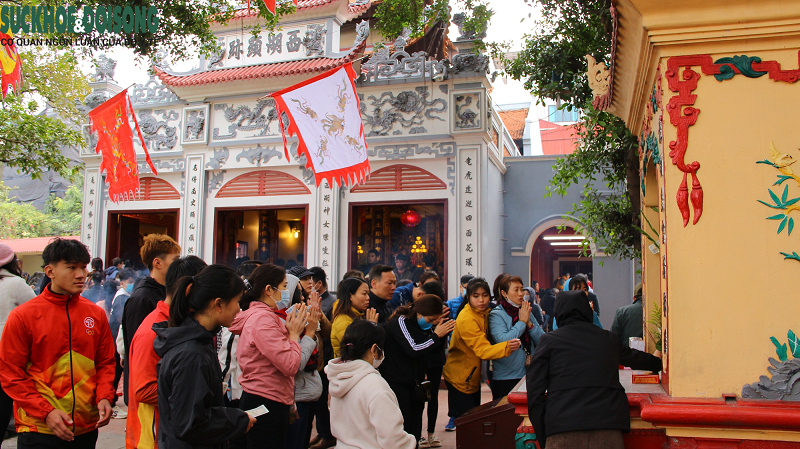 “Bien nguoi” toi cau tai loc dau nam tai phu Tay Ho-Hinh-3