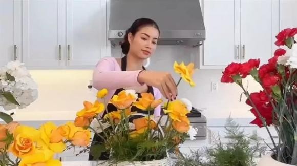 Rut lui khoi showbiz thoi gian dai, Pham Huong cam hoa ban kiem thu nhap?-Hinh-3