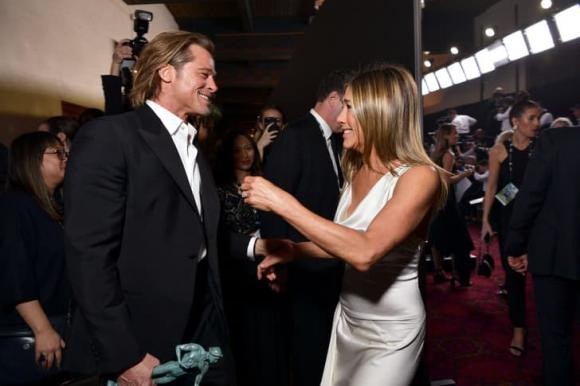 Jennifer Aniston noi ve chong cu Brad Pitt, tiet lo dieu ky dieu-Hinh-3