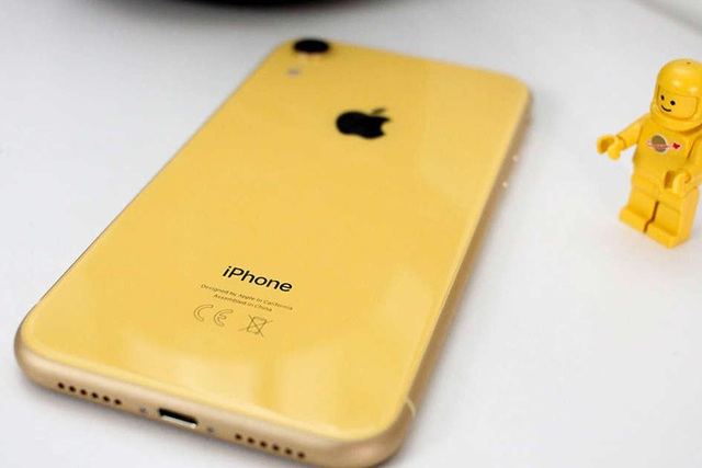 Me man suc hut cua iPhone 14 Pro va Pro Max mau vang Gold-Hinh-3