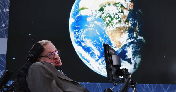 Giat minh tien tri cua Stephen Hawking ve tuong lai nhan loai-Hinh-10