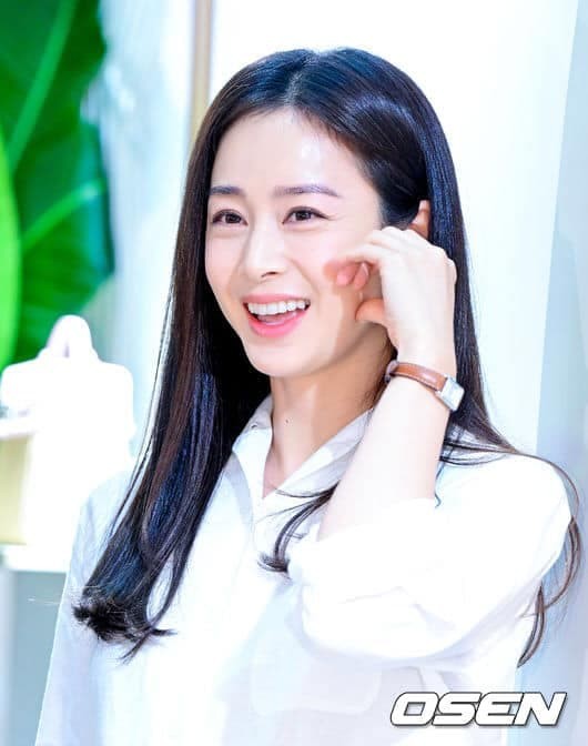 Nhin anh trong qua khu khong ai nghi day la 'Ngoc nu xu Han' Kim Tae Hee-Hinh-2