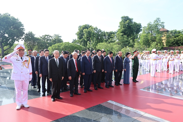 Lanh dao Dang, Nha nuoc tuong niem cac Anh hung liet si-Hinh-2