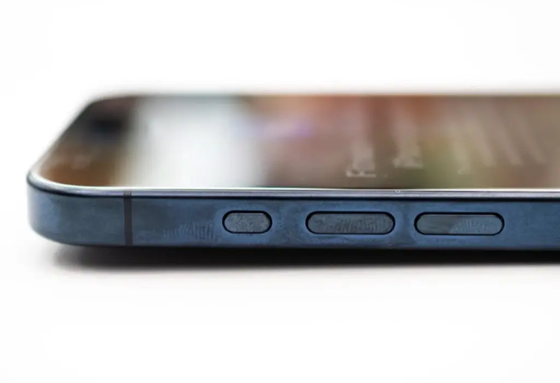 iPhone 15 Pro dinh loi nong may, de be cong, iFan that vong tran tre-Hinh-4