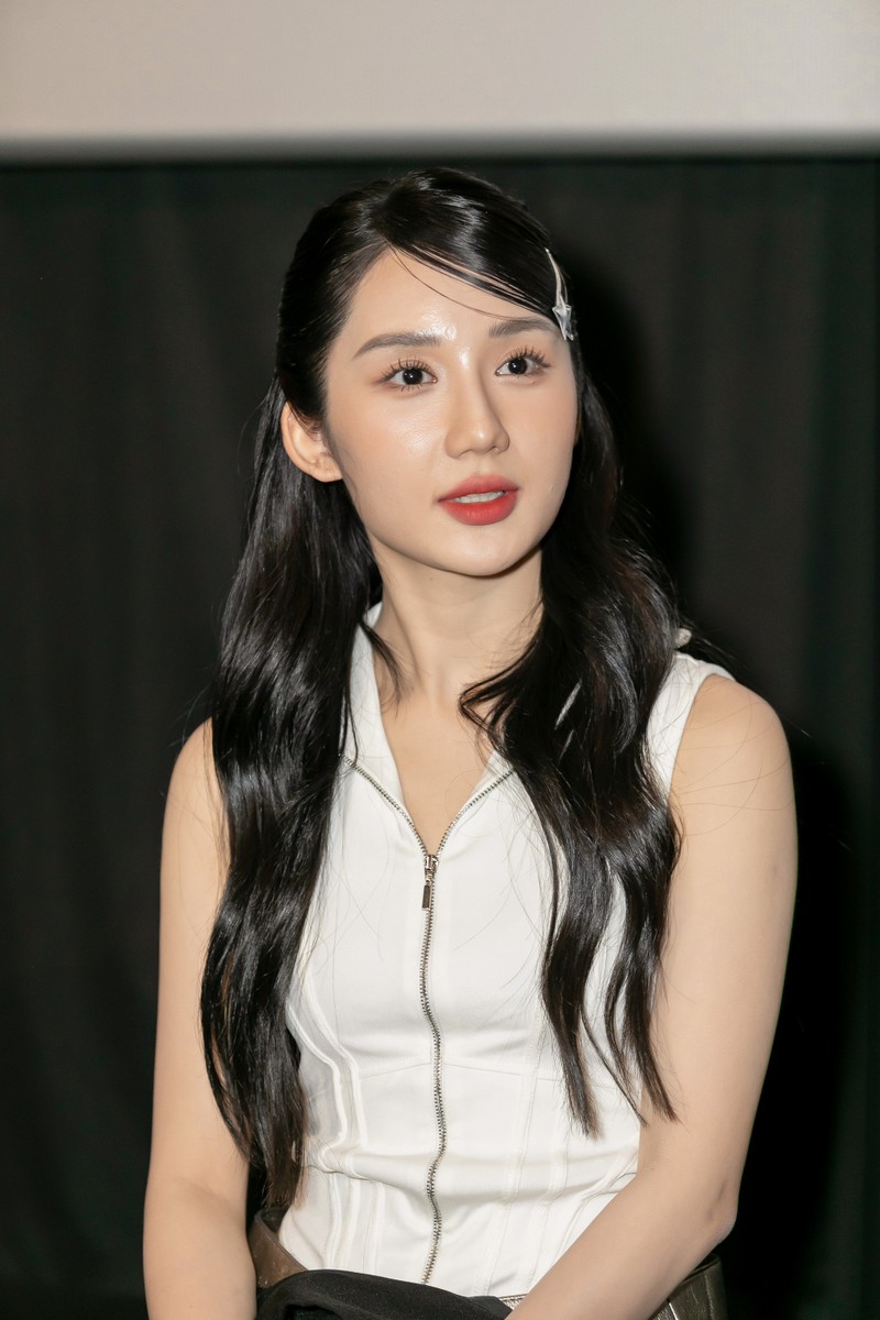 Mina Young - nu streamer noi tieng tro thanh ca si-Hinh-3