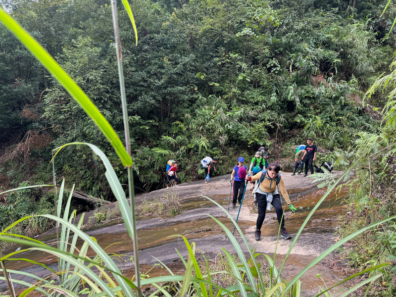 'Lac vao co tich' cung duong chinh phuc ngon nui hiem tro nhat Tay Bac-Hinh-2