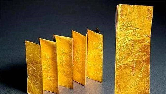 Đào đất tìm được đôi đũa lạ, không ngờ là “bảo vật” hàng tỷ đồng - Hình 4 Dao dat tim duoc doi dua la, khong ngo la “bao vat” hang ty dong-Hinh-4