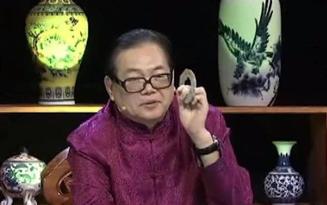 Mua ngoc co cho ba, chuyen gia phan chon ngay xuong dat-Hinh-3