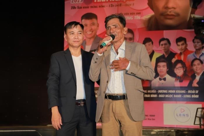Vi sao Thuong Tin khong the nhan show di hat o Hai Phong?