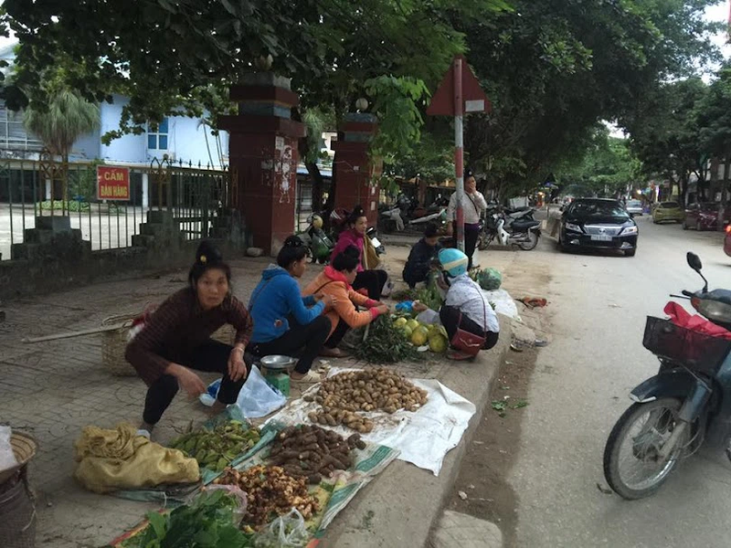 Kham pha phien cho som o TP Dien Bien Phu-Hinh-8