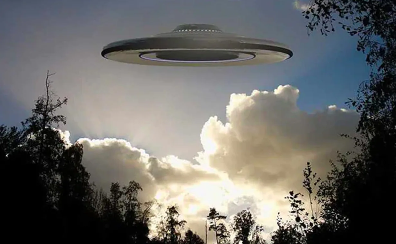 Vi sao cu dan mien Tay Hoa Ky nhieu lan nhin thay UFO?-Hinh-4