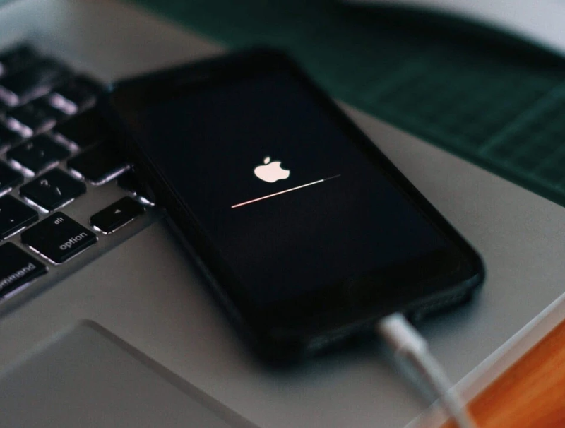 Apple vua khien iPhone 15 'loi thoi'