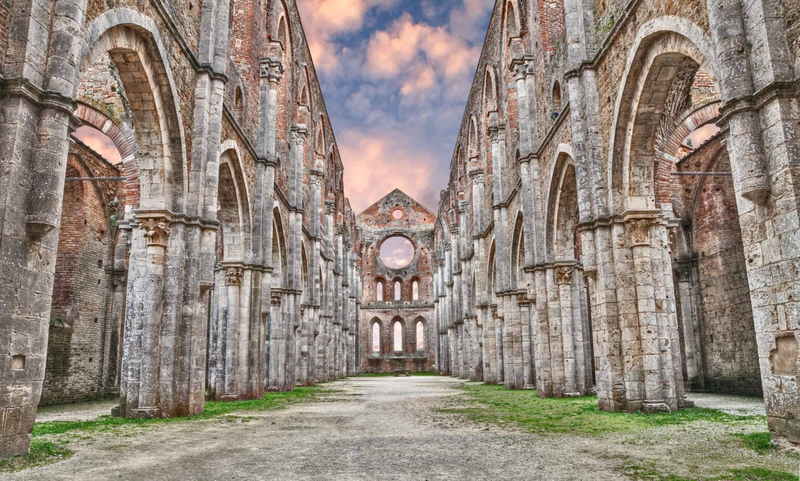 Thanh guom huyen bi cam ngap trong khoi da cua San Galgano-Hinh-5