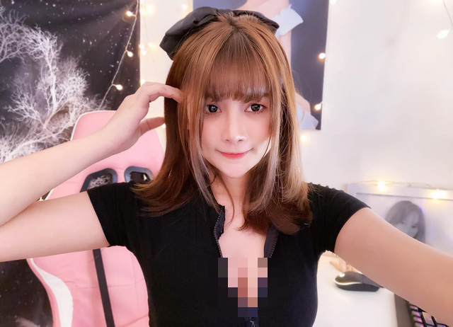 Bat ngo hinh anh hien tai cua nu streamer 