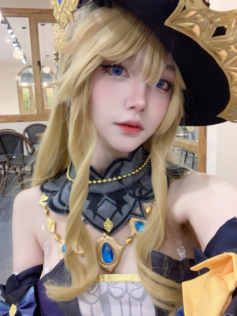 Nu coser Viet khoe man “lot xac” chan dong ca lang game-Hinh-6