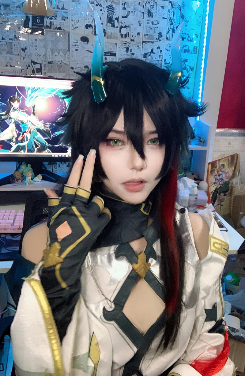 Nu coser Viet khoe man “lot xac” chan dong ca lang game-Hinh-7