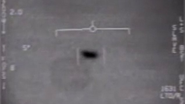 Rung dong vu cham tran UFO hinh “tic-tac” bay len tu Thai Binh Duong-Hinh-4