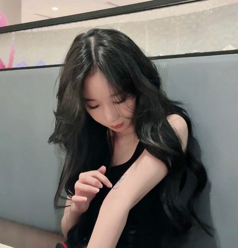 Nu streamer “van nguoi me” bat ngo choi lon... coi mang day song