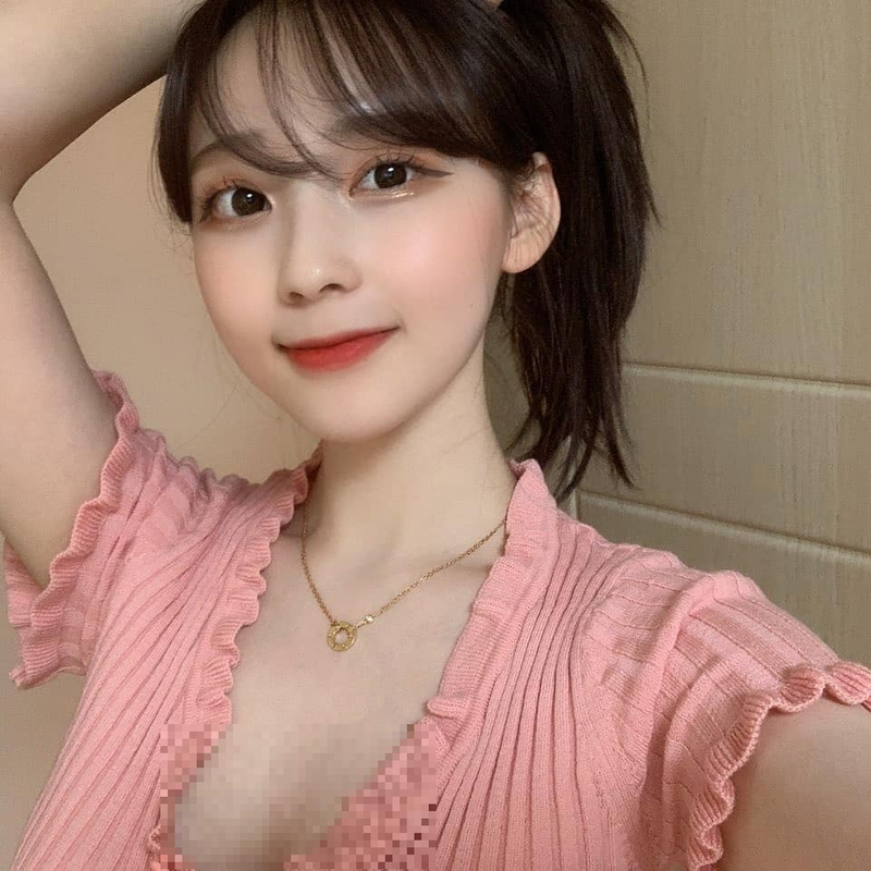 Lot xac thanh cong, nu streamer kiem tien ty moi nam-Hinh-2