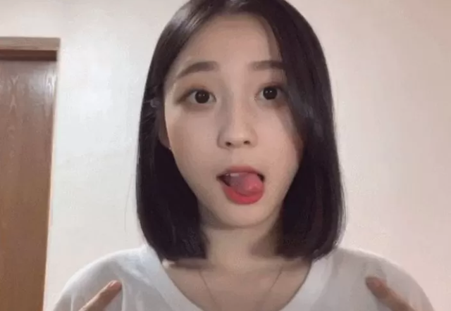 Lot xac thanh cong, nu streamer kiem tien ty moi nam-Hinh-8