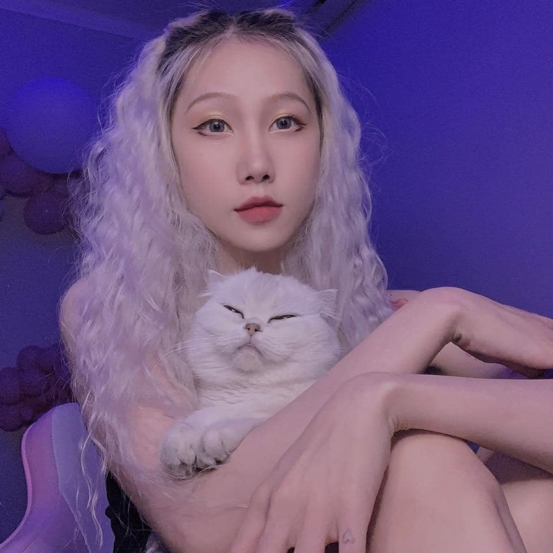 Nu streamer Viet ca tinh khoe anh lan bien 