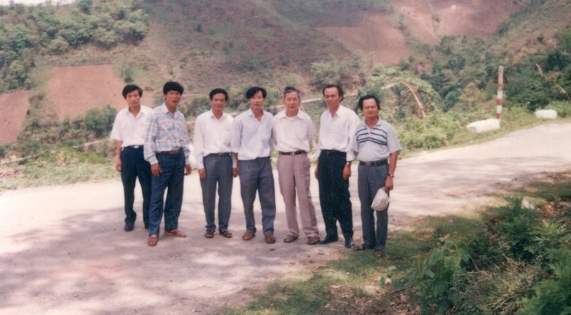Cố GS Phan Ngọc Liên: Người gieo hạt giống trí tuệ và nhân cách - Hình 5 Co GS Phan Ngoc Lien: Nguoi gieo hat giong tri tue va nhan cach-Hinh-5