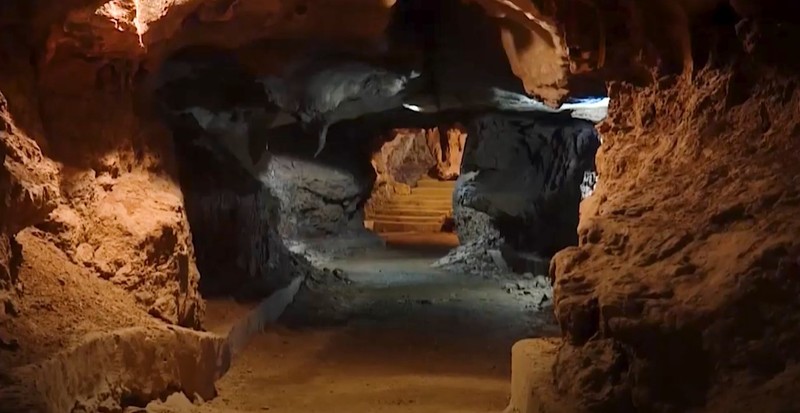 Đền Trúc - Ngũ Động Thi Sơn: Chốn yên bình bên dòng sông Đáy - Hình 5 Den Truc - Ngu Dong Thi Son: Chon yen binh ben dong song Day-Hinh-5