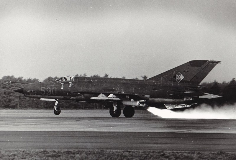 MiG-21 cua Viet Nam tung co kha nang cat canh bang ten lua tro luc-Hinh-6