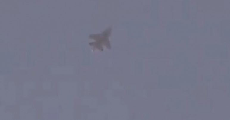 Phat hien Su-30SM cua Nga tiep tuc khong kich o Idlib, Syria