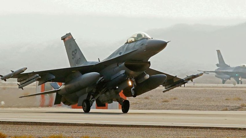Israel ban tiem kich F-16 gia re, Viet Nam tot nhat khong nen mua-Hinh-13
