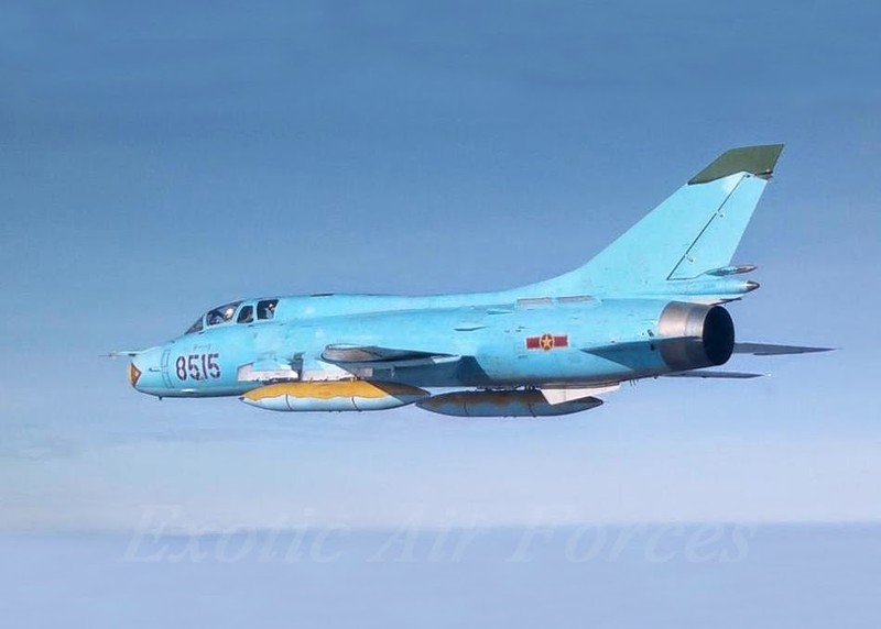 Man nhan voi bien doi bon chiec tiem kich - bom Su-22 Viet Nam-Hinh-11