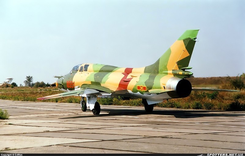 Man nhan voi bien doi bon chiec tiem kich - bom Su-22 Viet Nam-Hinh-16