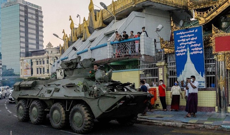 Xe boc thep noi dia nguon goc chau Au Myanmar vua dung tai Thu do-Hinh-2