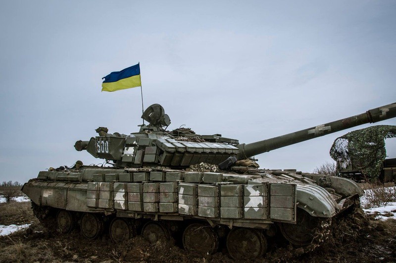 Linh Ukraine gan Donbass canh giac cao, tinh hinh 