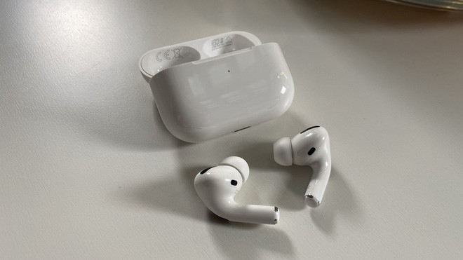 AirPods 3 chua het hot, AirPods Pro the he moi da ruc rich ra mat