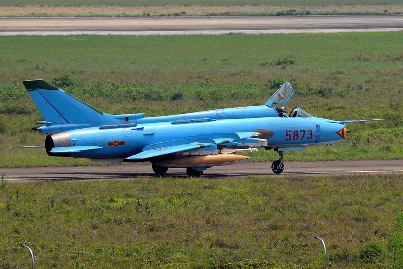 Nga ngac nhien khi ''lao tuong'' Su-22 duoc trang bi 