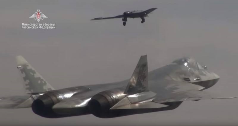 Nong: Tiem kich Su-57 mang duoc toi da 16 tan vu khi!-Hinh-14