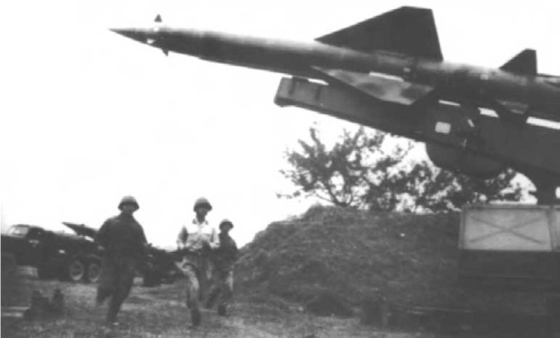 Noi tang ten lua SAM2 cua Viet Nam de ban B-52 co kho khong?-Hinh-3