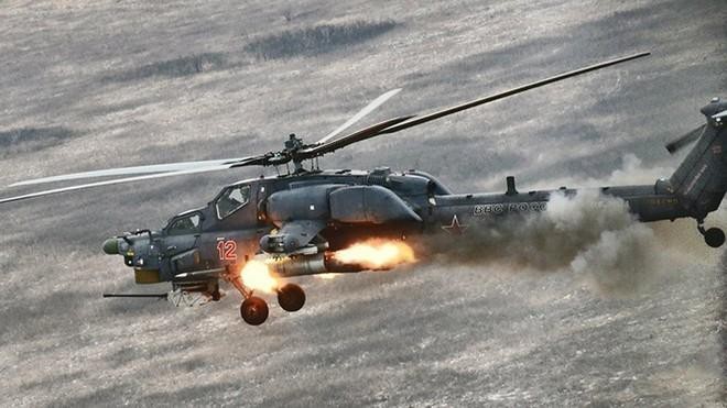 Tho san dem Mi-28N san sang huy diet xe tang Ukraine neu vuot lan ranh do