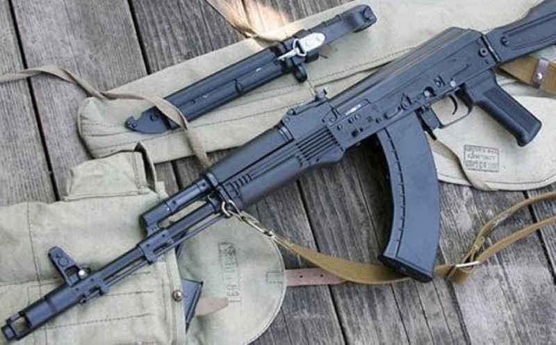 Ly khai Ukraine bat ngo co sung truong tan cong AK-103-Hinh-13