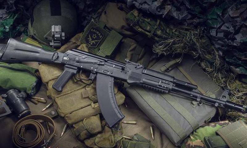 Ly khai Ukraine bat ngo co sung truong tan cong AK-103-Hinh-8