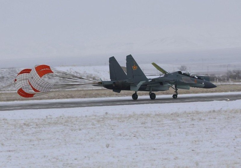 He lo nguyen nhan gap nan day bat ngo cua tiem kich Su-30SM Kazakhstan-Hinh-14