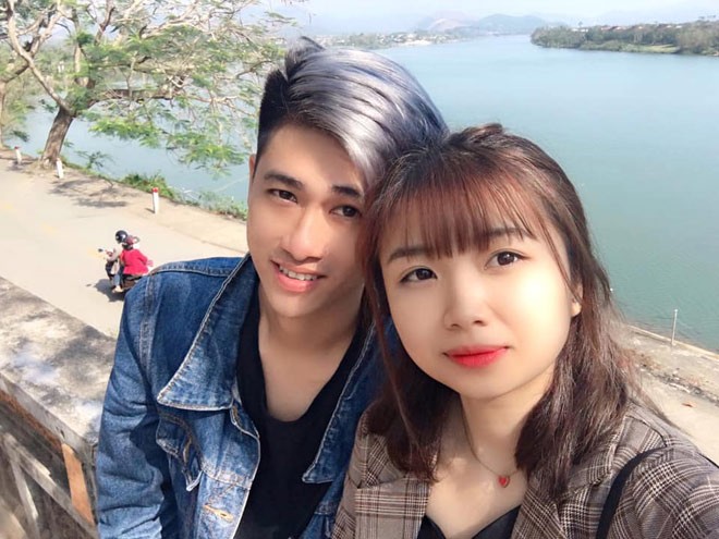 Di lam mau toc “thoat ngheo”, co gai Da Nang “lai” luon anh chu tiem