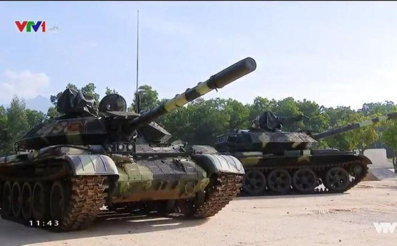 Bao Nga so sanh xe tang T-54M Viet Nam voi... Merkava cua Israel-Hinh-7
