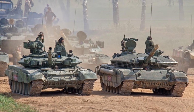 T-90M tu vi tri du bi bong vut sang trong luc quan Nga-Hinh-7