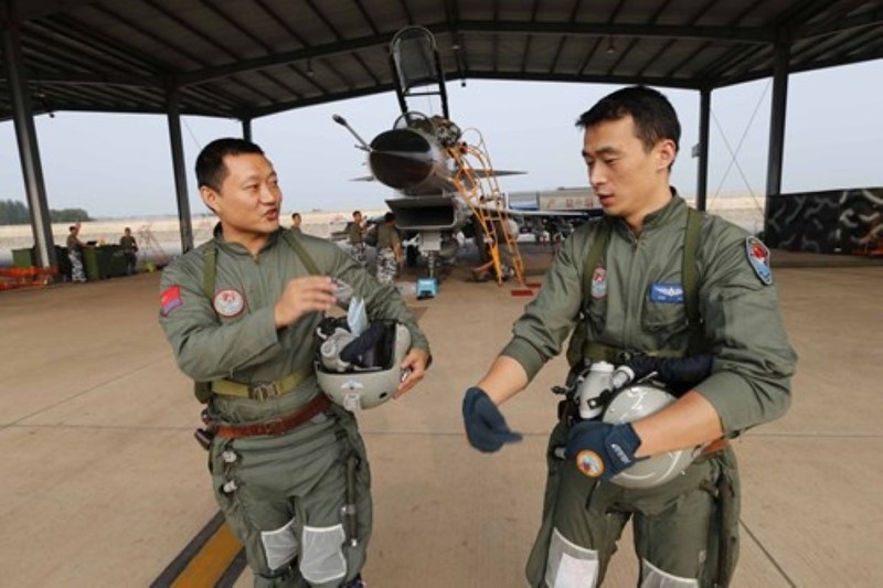 Luong cua linh Trung Quoc: Cao chot vot nhung van thieu quan-Hinh-6