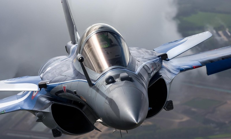 Cu loi nguoc dong ngoan muc cua ‘phuong hoang lua’ Rafale Phap-Hinh-25